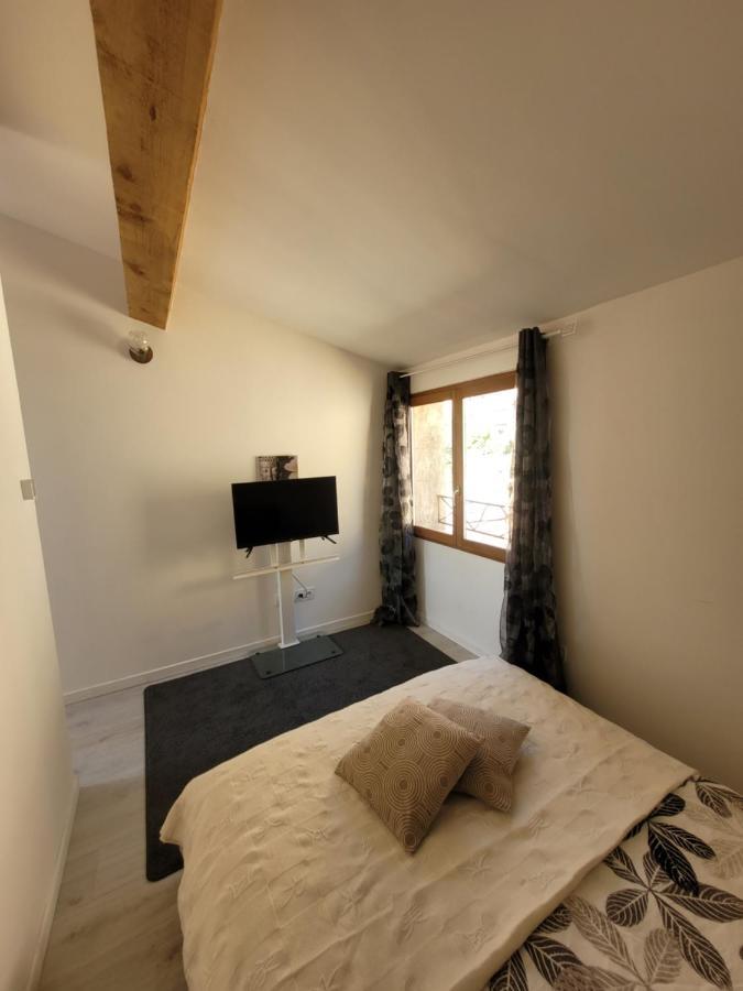 Charmant Duplex Au Coeur Du Village Cotignac Exteriör bild
