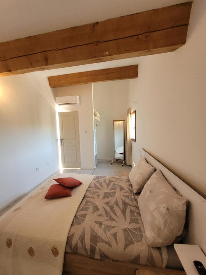 Charmant Duplex Au Coeur Du Village Cotignac Exteriör bild
