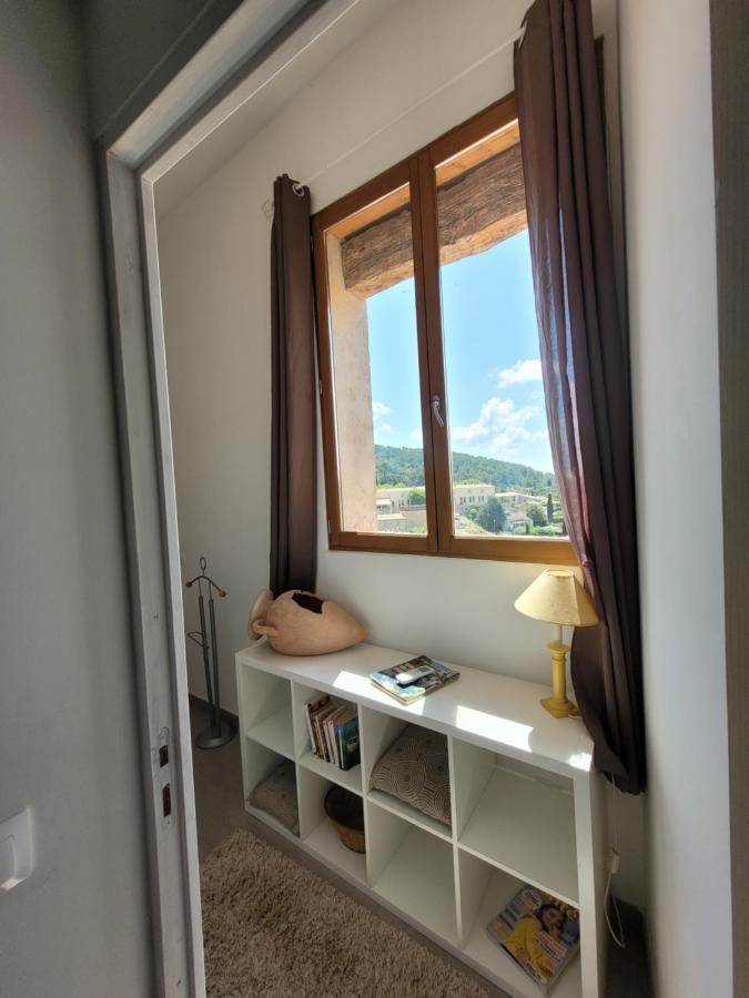 Charmant Duplex Au Coeur Du Village Cotignac Exteriör bild
