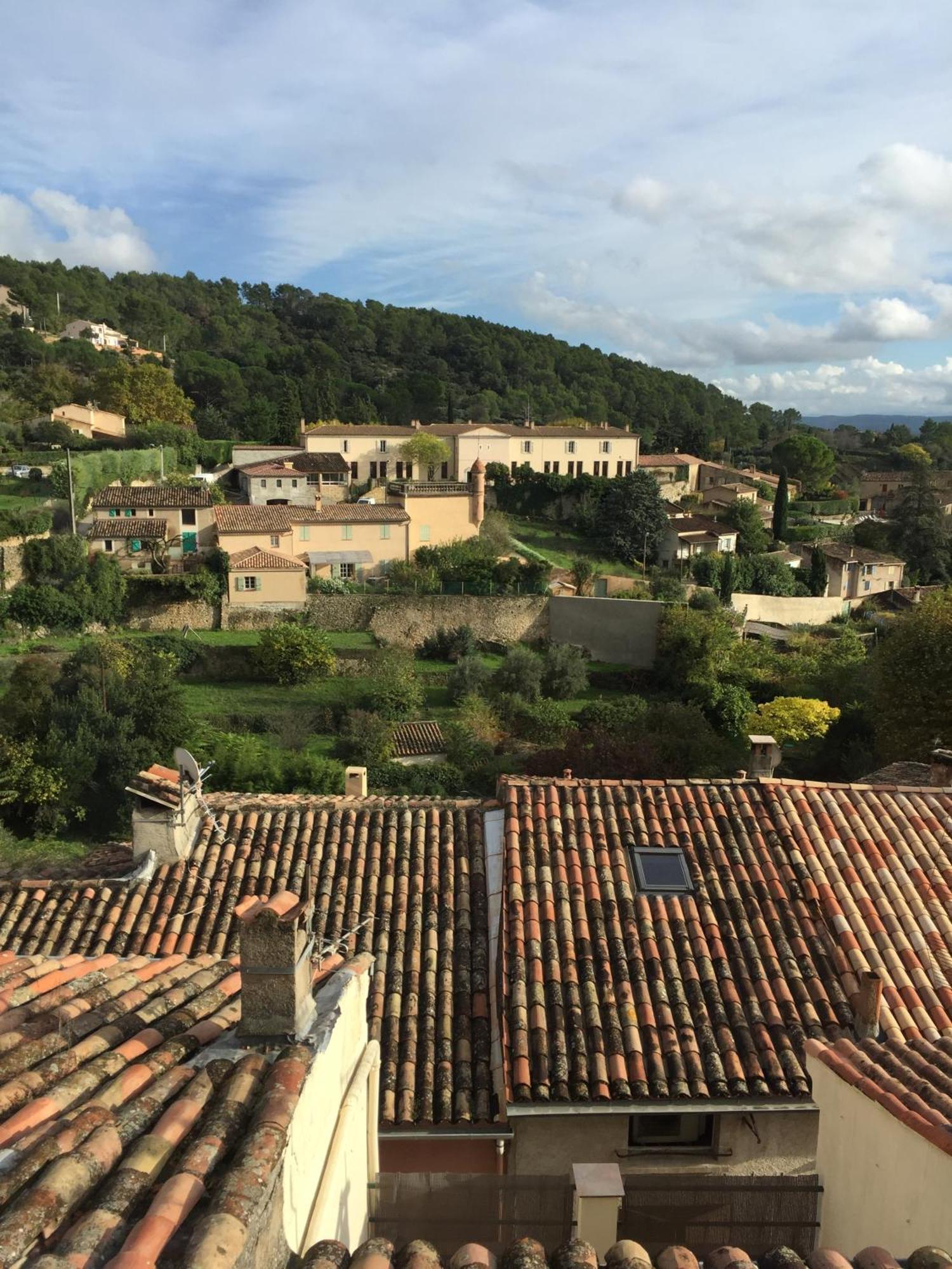 Charmant Duplex Au Coeur Du Village Cotignac Exteriör bild